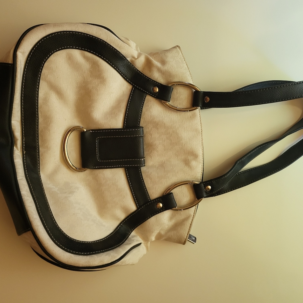 New York and company purse - Picture 4 of 6